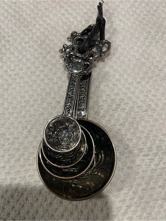 Source Unknown Other - Source Unknown Silver-Tone Decorative Nesting Measuring Spoons